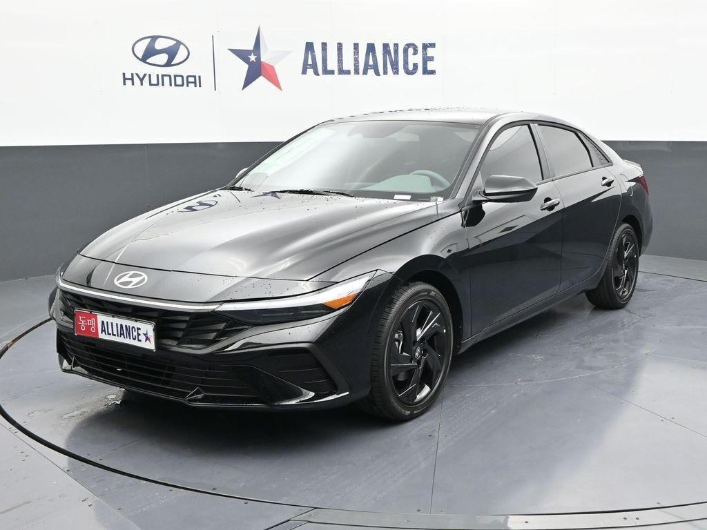 New 2026 Hyundai ELANTRA SEL Sport