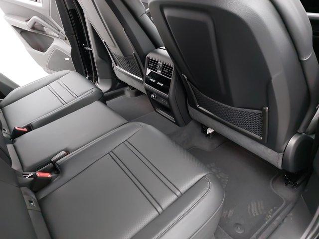2026 Porsche CAYENNE AWD — миниатюра 12