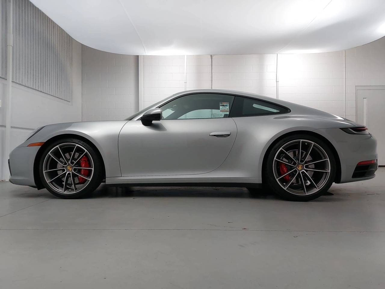صورة 2 لـ 2024 Porsche 911