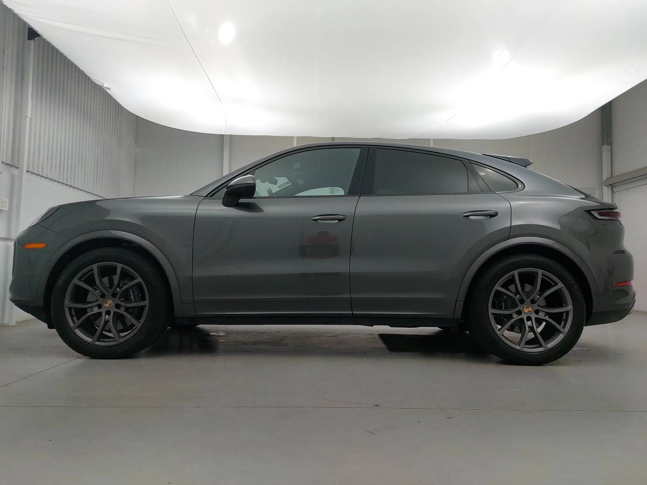 2026 Porsche CAYENNE 照片 2