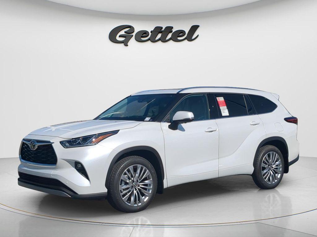 New 2026 Toyota Highlander Platinum