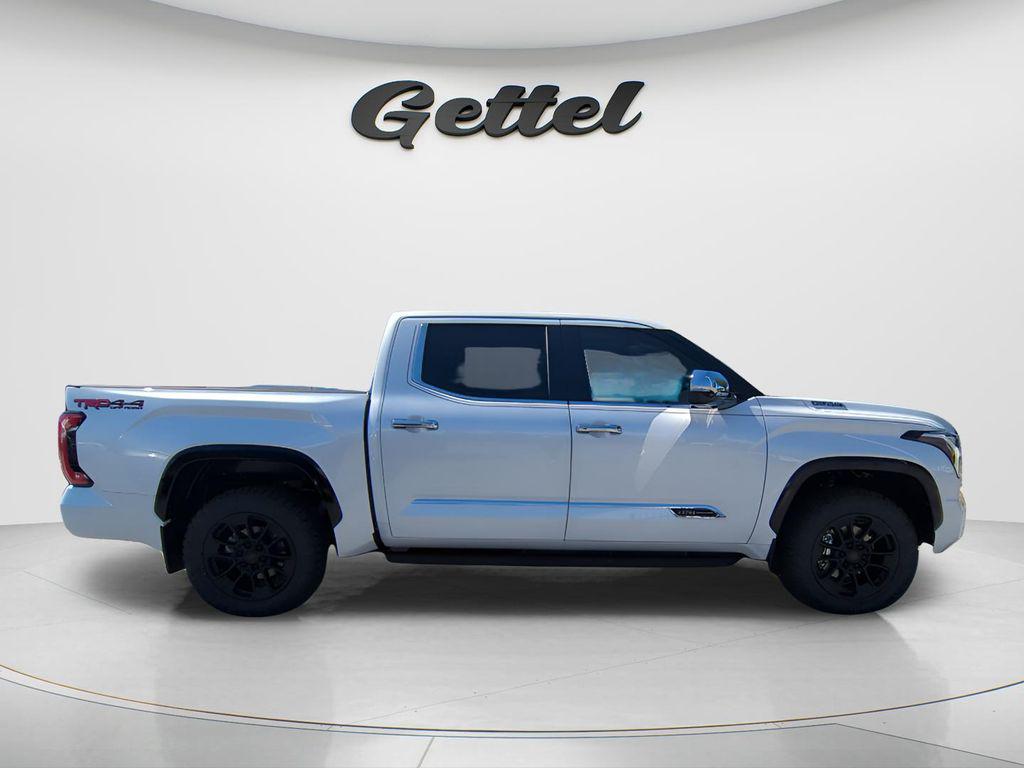 TOYOTA TUNDRA - 4