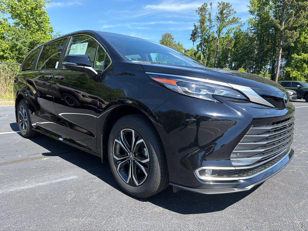 New 2026 Toyota Sienna Platinum