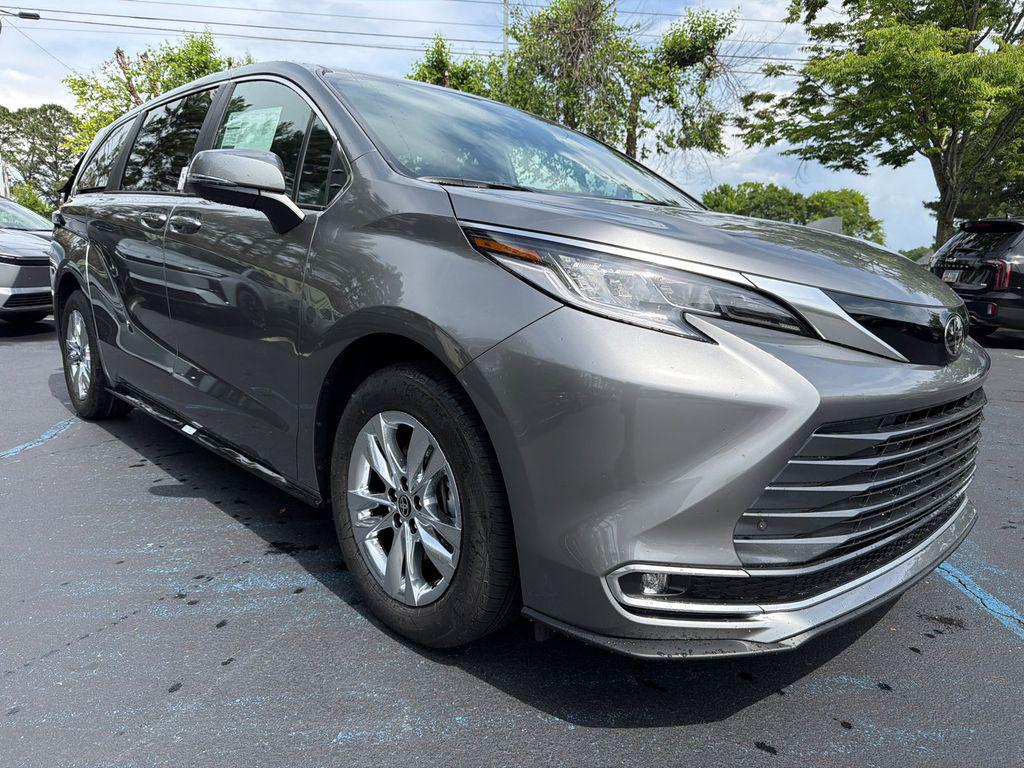 New 2026 Toyota Sienna Limited