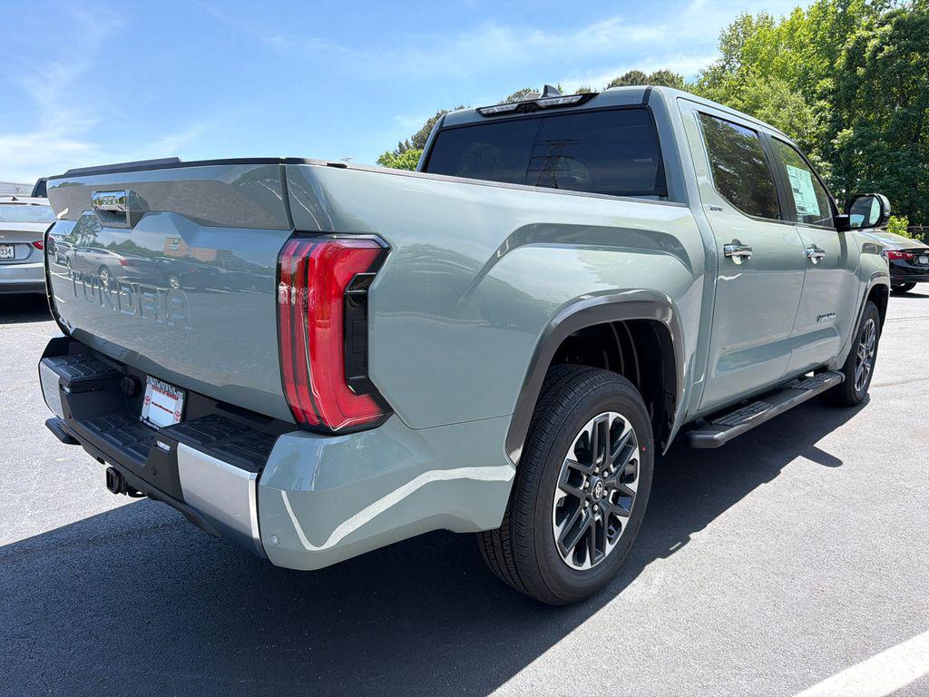 TOYOTA TUNDRA - 3