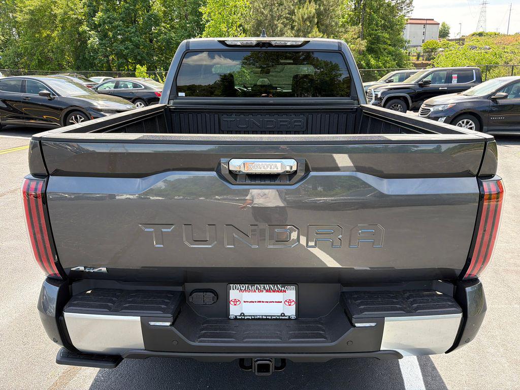 TOYOTA TUNDRA - 4