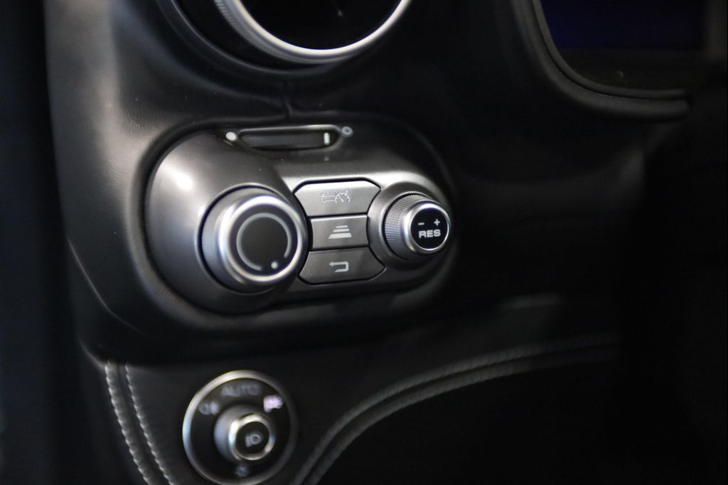 صورة مصغرة 19 لـ 2022 Ferrari PORTOFINO M BASE