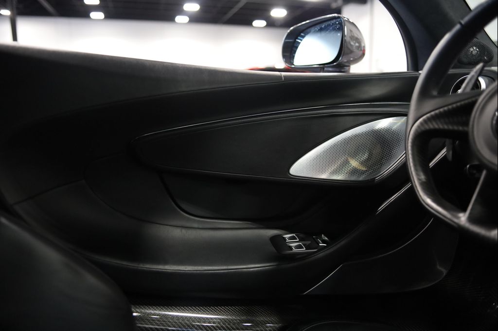 صورة 15 لـ 2023 Mclaren GT BASE