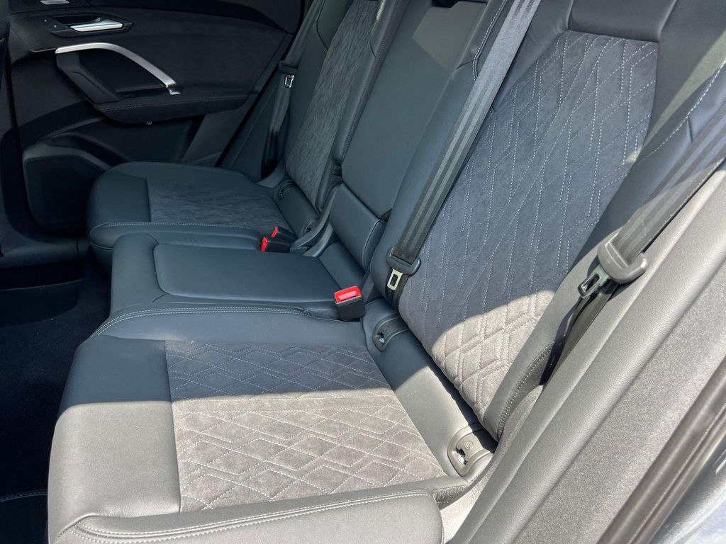 2026 AUDI SQ5 3.0T PREMIUM PLUS thumbnail 12