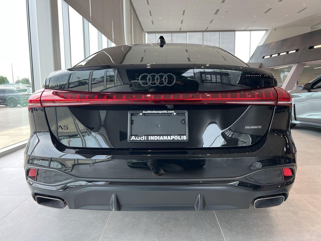 صورة 7 لـ 2026 AUDI A5 PREMIUM PLUS TFSI QUATTRO S TRONIC
