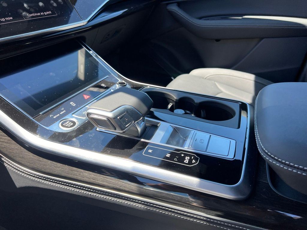 صورة مصغرة 17 لـ 2026 AUDI Q7 55 PRESTIGE