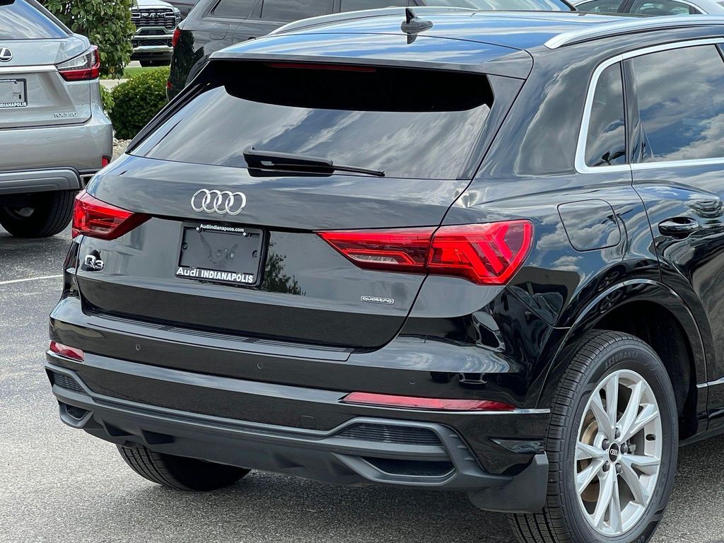 صورة 7 لـ 2023 AUDI Q3 45 S LINE PREMIUM PLUS