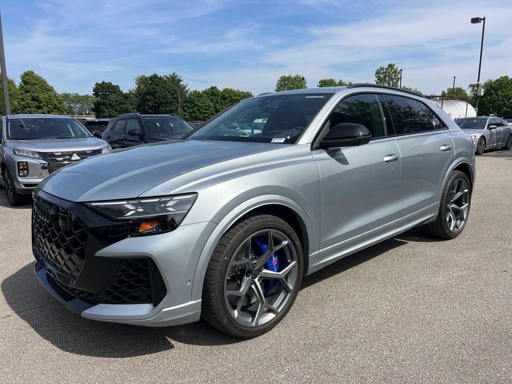 New 2026 Audi RS Q8 4.0T