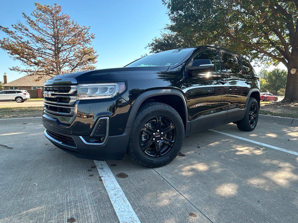 2023 GMC Acadia AT4