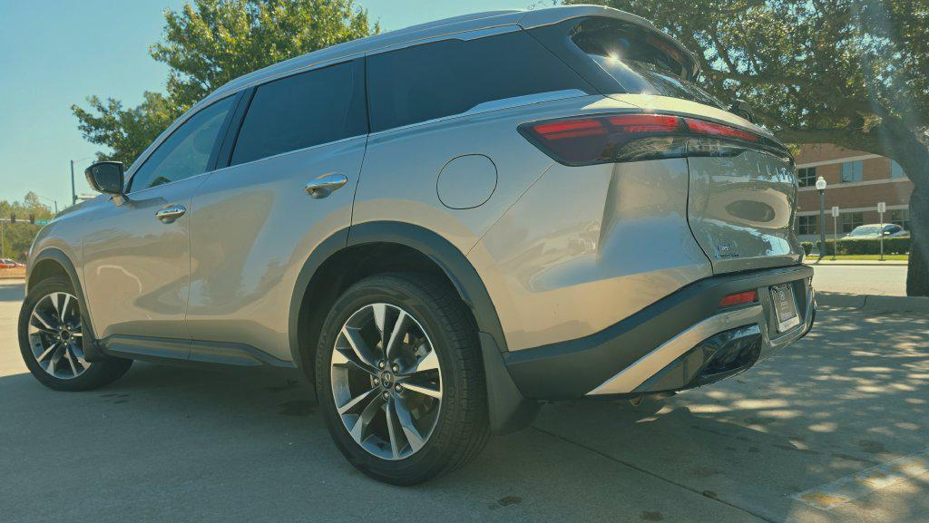 2025 Infiniti QX60 LUXE 缩略图 32