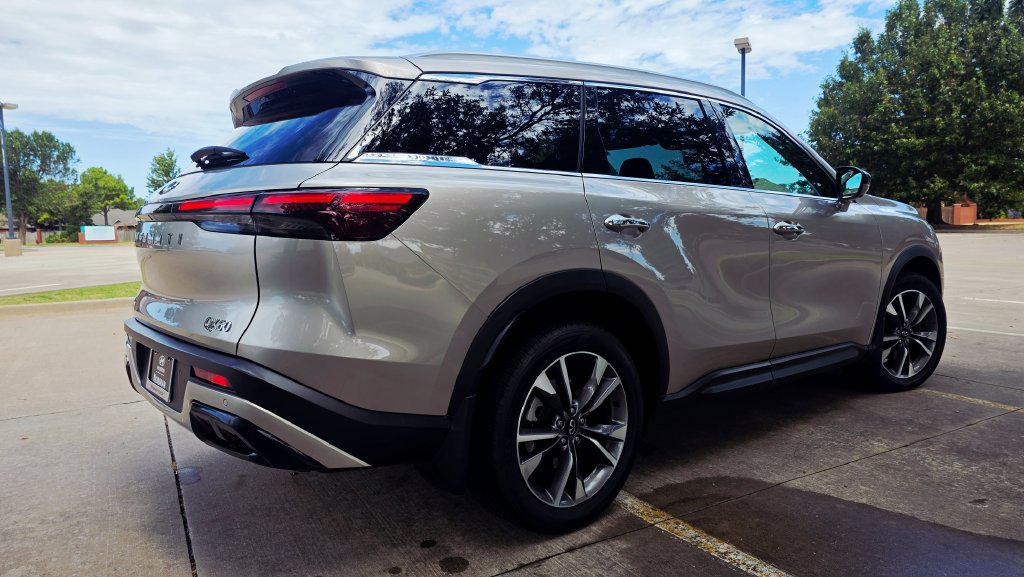 2025 Infiniti QX60 LUXE — миниатюра 12
