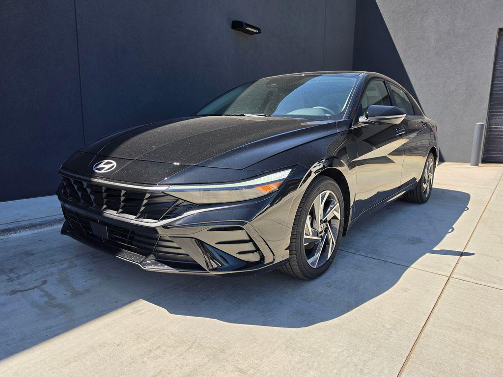 New 2026 Hyundai ELANTRA Limited