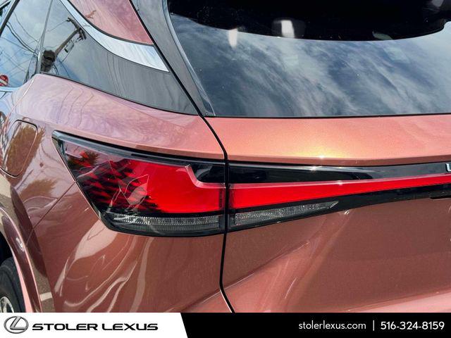 صورة 10 لـ 2025 Lexus RX 350 PREMIUM