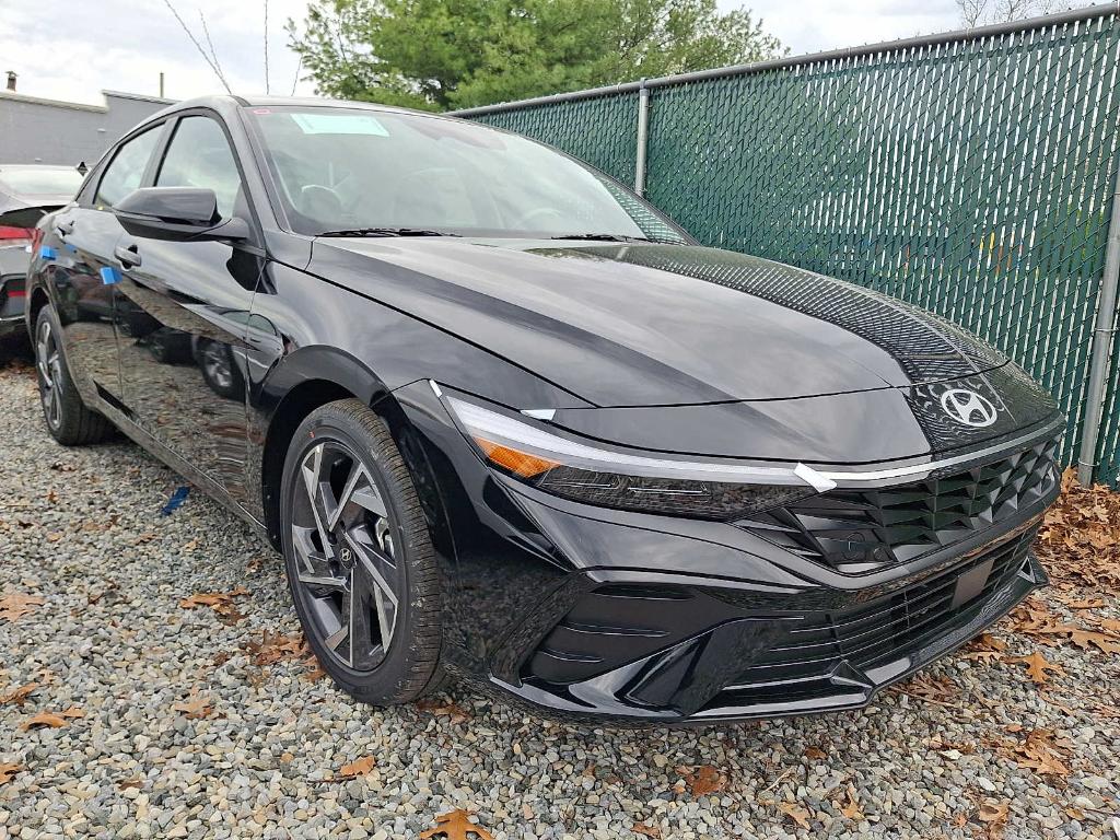 New 2026 Hyundai ELANTRA Limited