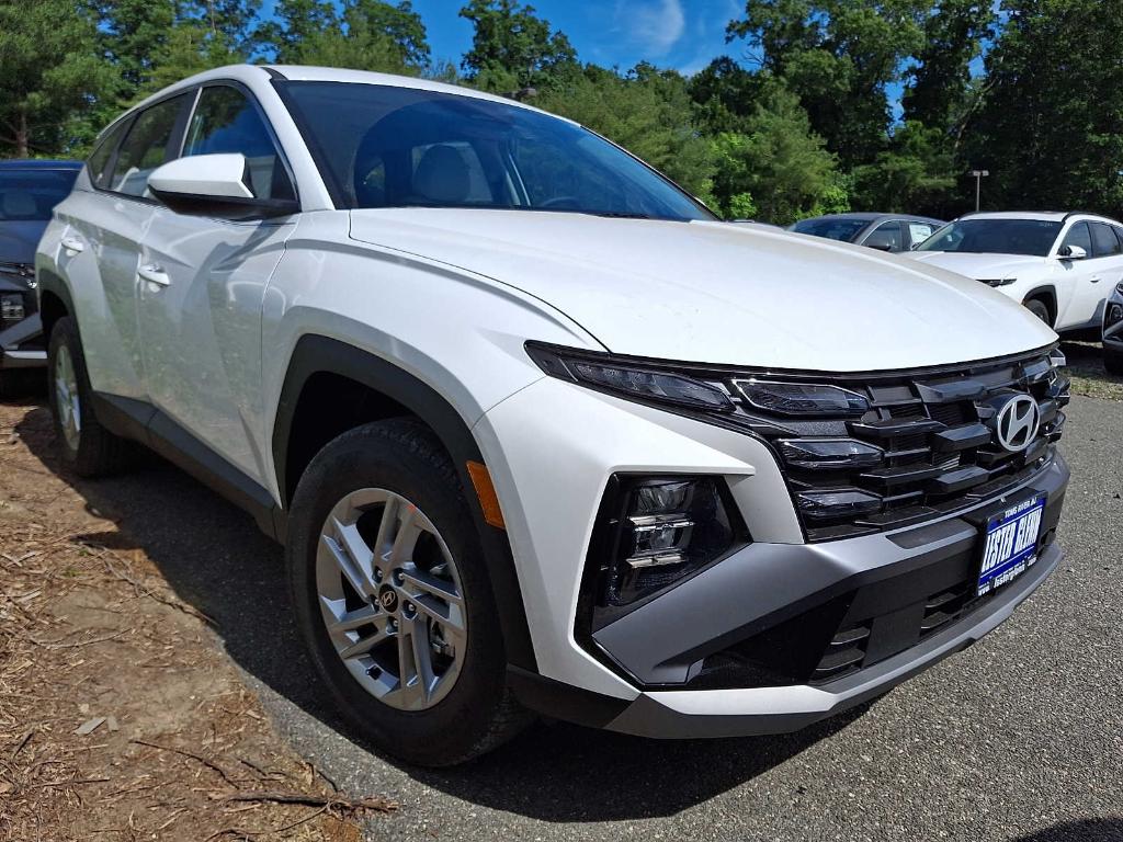 New 2026 Hyundai TUCSON SE