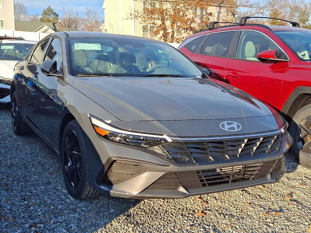 New 2026 Hyundai ELANTRA SEL Sport