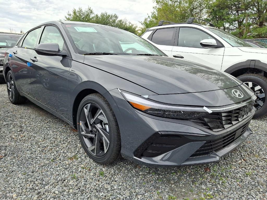 New 2026 Hyundai ELANTRA Limited