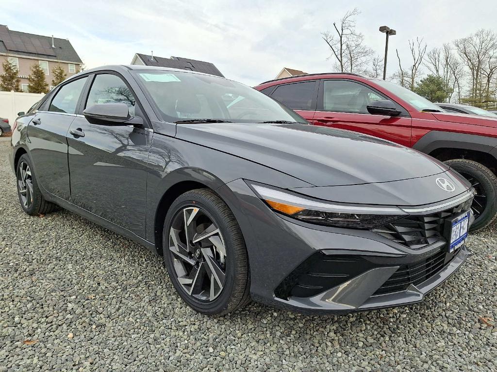New 2026 Hyundai ELANTRA Limited