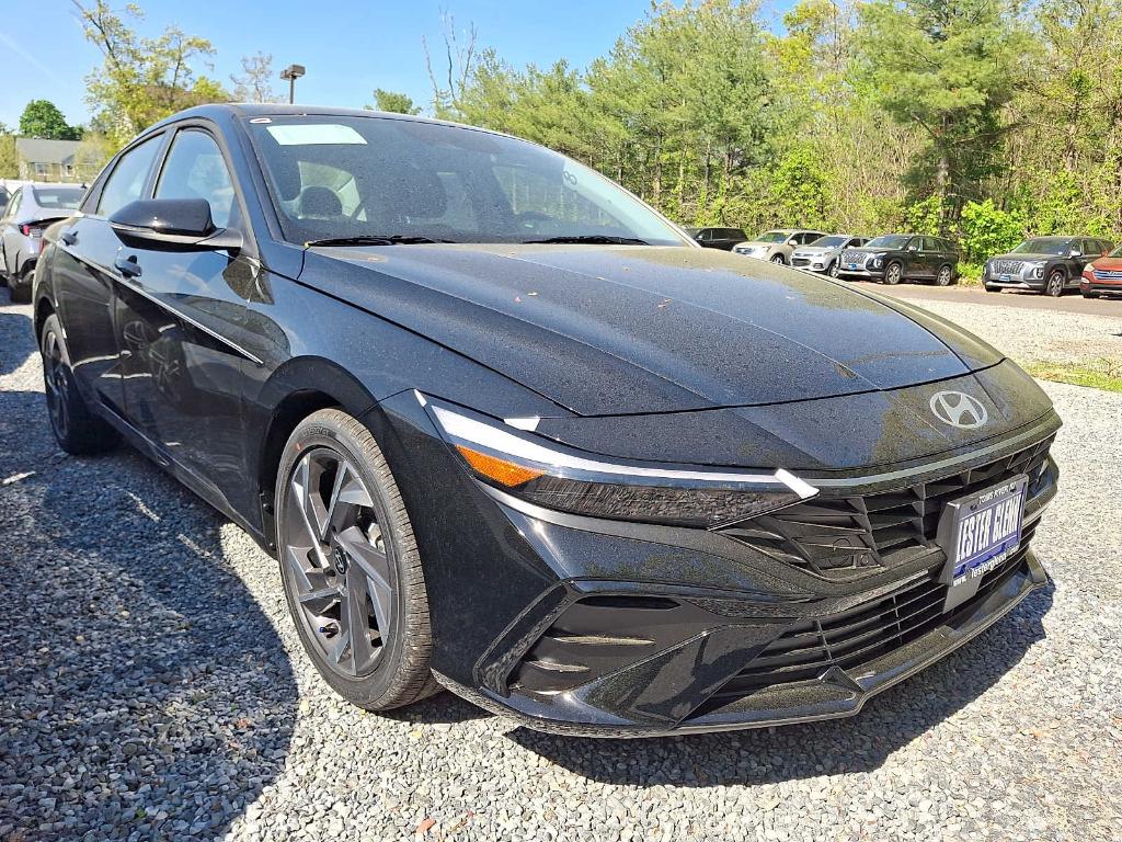 New 2026 Hyundai ELANTRA Limited