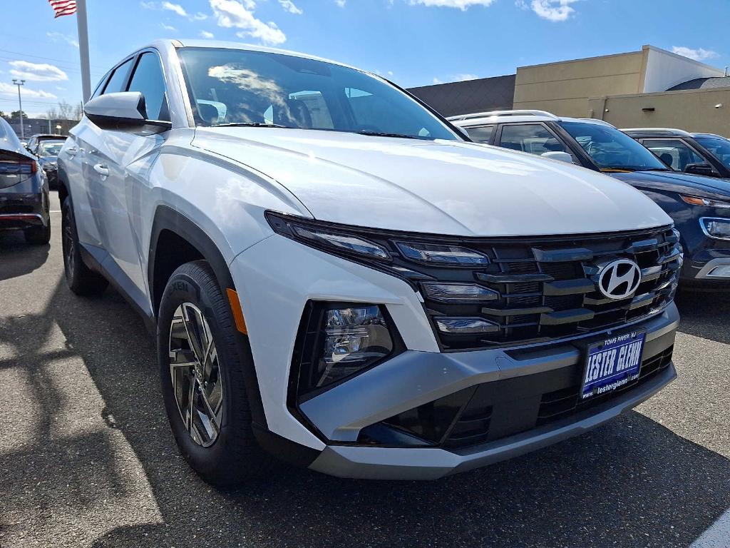New 2026 Hyundai TUCSON Hybrid Blue SE