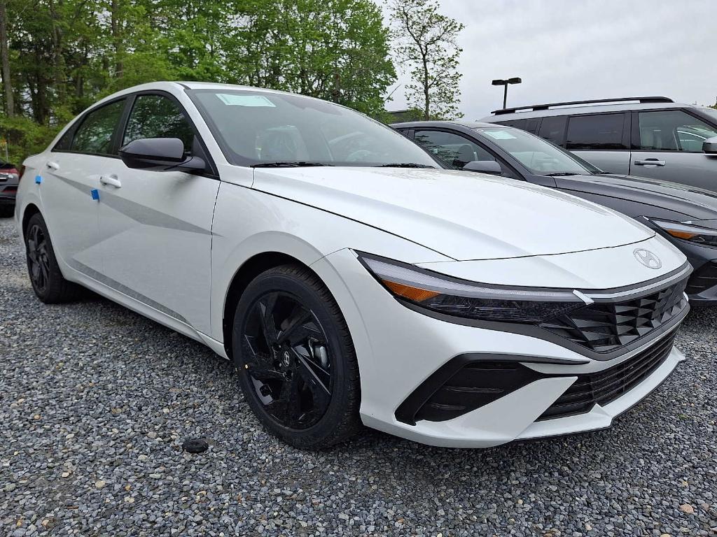New 2026 Hyundai ELANTRA SEL Sport
