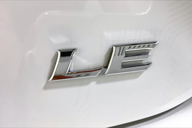 صورة 9 لـ 2026 Toyota CAMRY LE