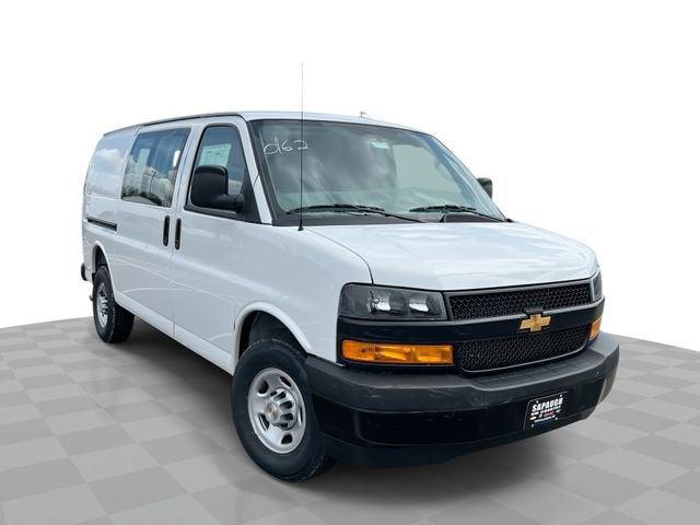 New 2026 Chevrolet Express 2500 LT