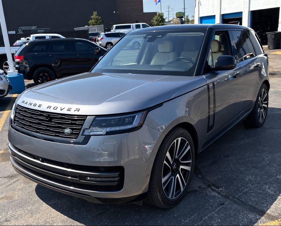 2023 Land Rover Range Rover SE