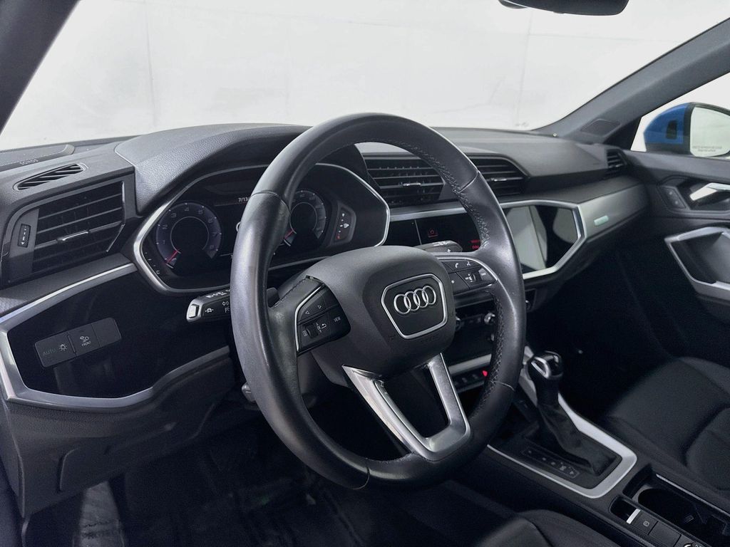 صورة 4 لـ 2023 AUDI Q3 45 S LINE PREMIUM PLUS