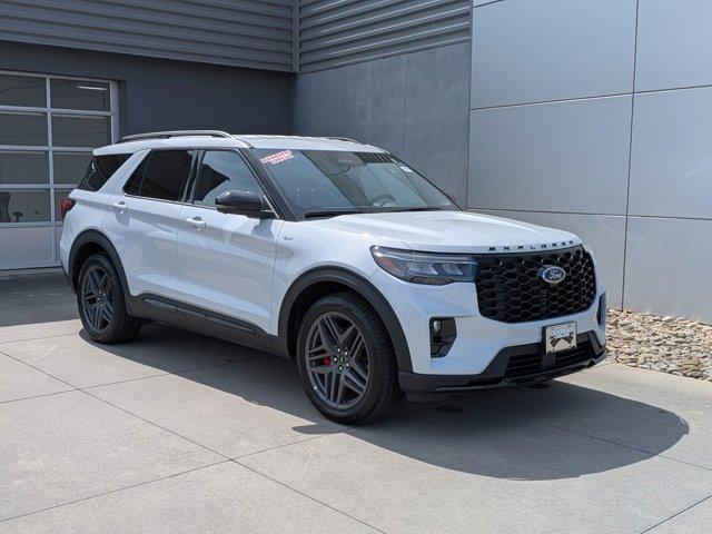 New 2026 Ford Explorer ST-Line