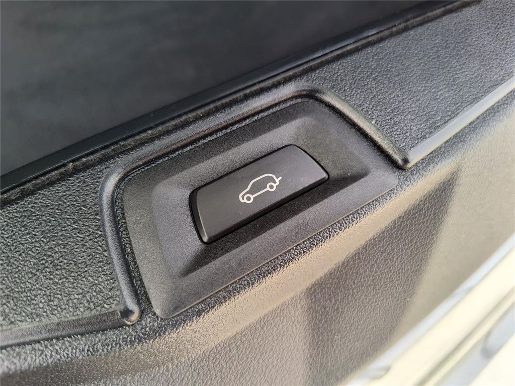صورة 8 لـ 2025 BMW X5 XDRIVE40I