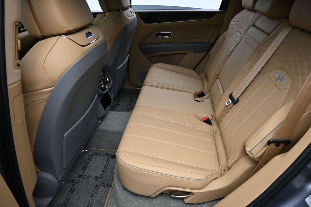 صورة مصغرة 8 لـ 2026 Bentley BENTAYGA AZURE