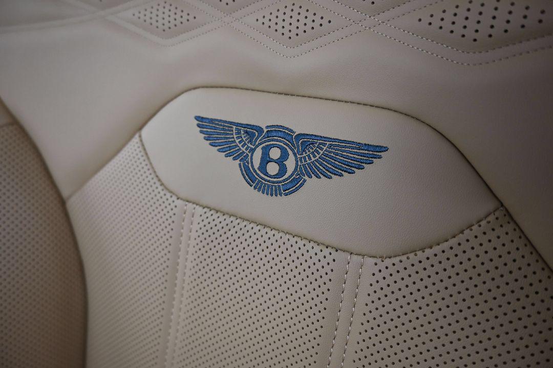 2026 Bentley BENTAYGA AZURE 缩略图 11