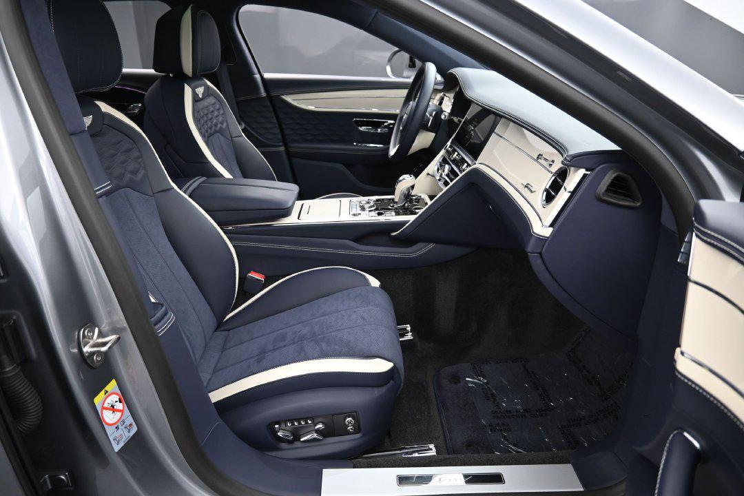 2026 Bentley FLYING SPUR SPEED 照片 9