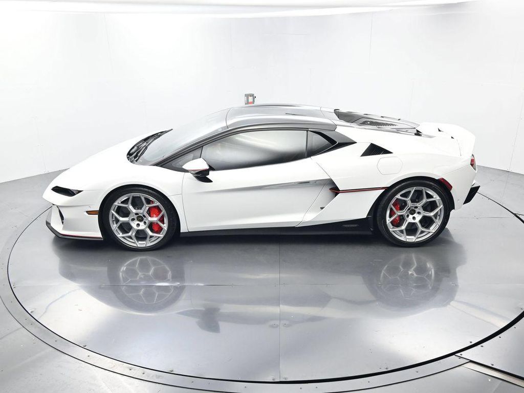 صورة مصغرة 34 لـ 2026 Lamborghini TEMERARIO BASE
