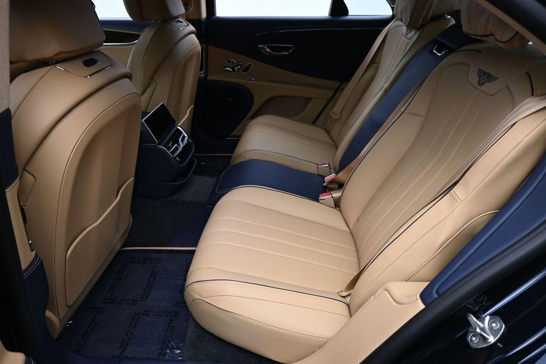 صورة 8 لـ 2026 Bentley FLYING SPUR