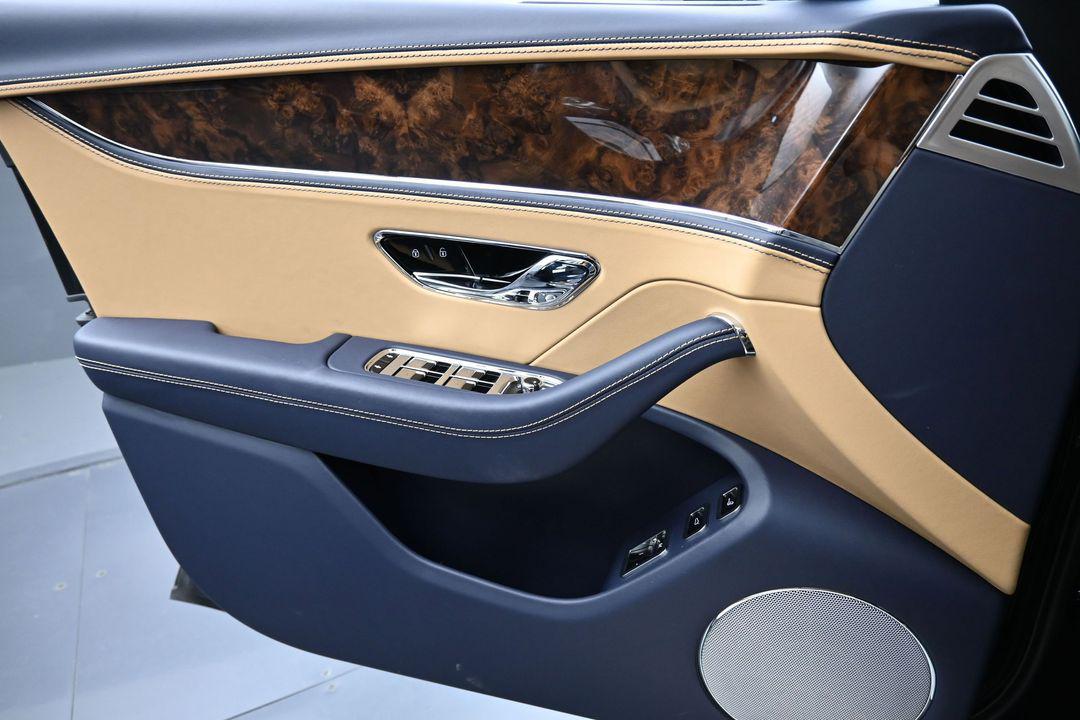 صورة مصغرة 24 لـ 2026 Bentley FLYING SPUR