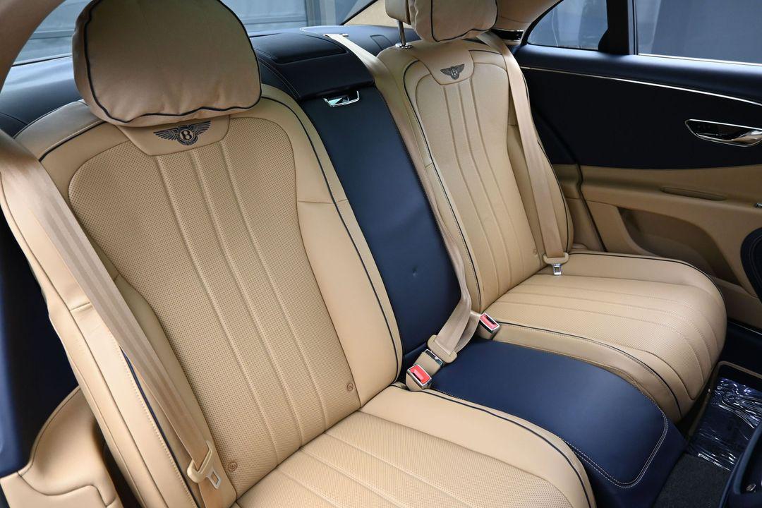 صورة 9 لـ 2026 Bentley FLYING SPUR