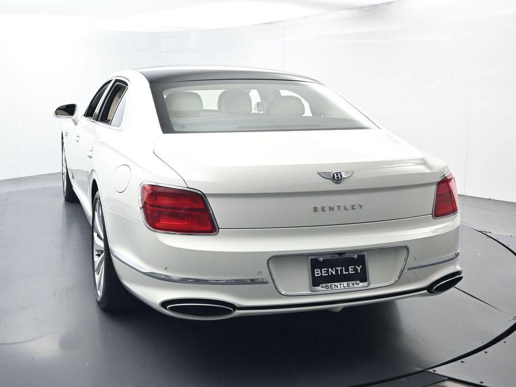 صورة مصغرة 15 لـ 2026 Bentley FLYING SPUR AZURE