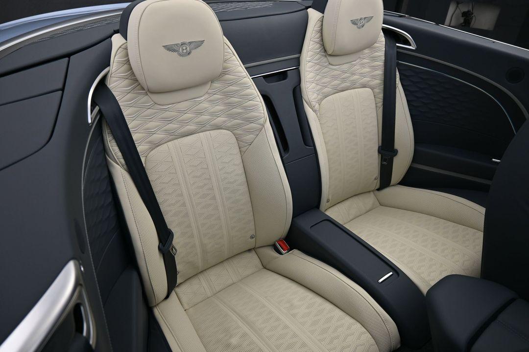 صورة 9 لـ 2026 Bentley CONTINENTAL GT BASE