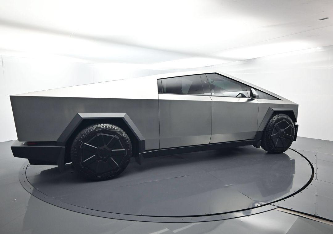 2024 Tesla CYBERTRUCK CYBERBEAST photo 51