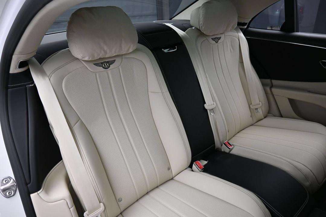 صورة 10 لـ 2026 Bentley FLYING SPUR