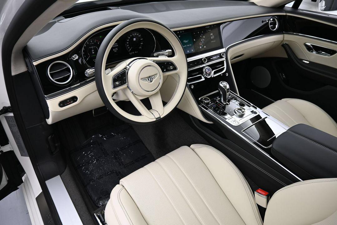 صورة 7 لـ 2026 Bentley FLYING SPUR