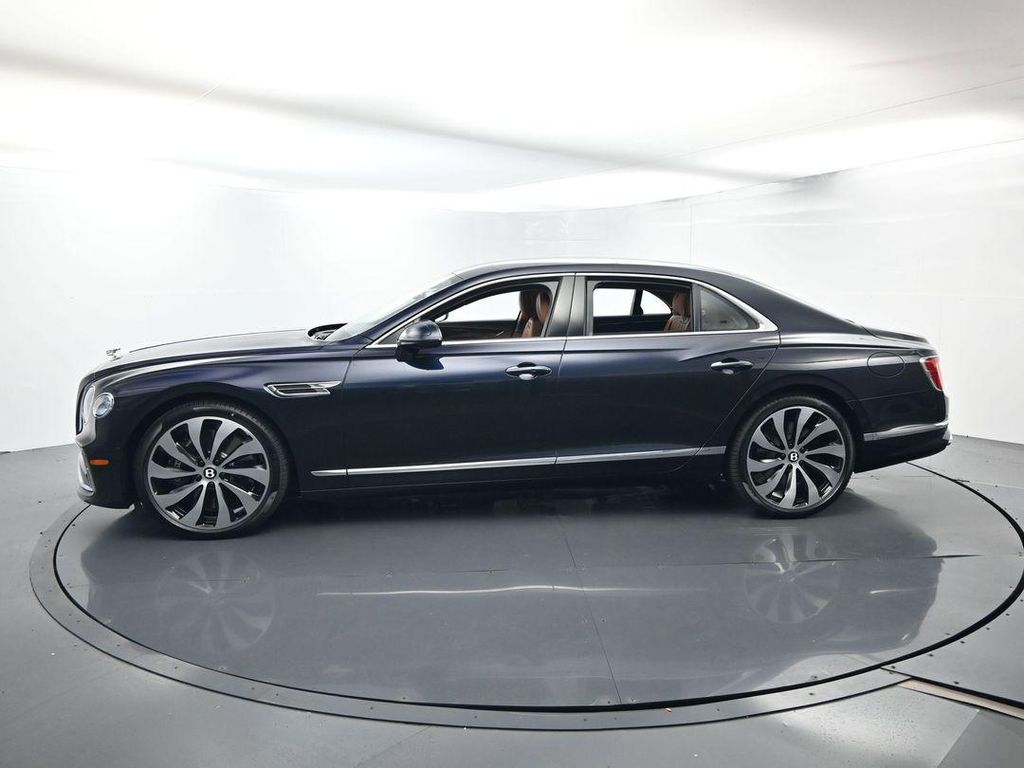 2026 Bentley FLYING SPUR photo 5