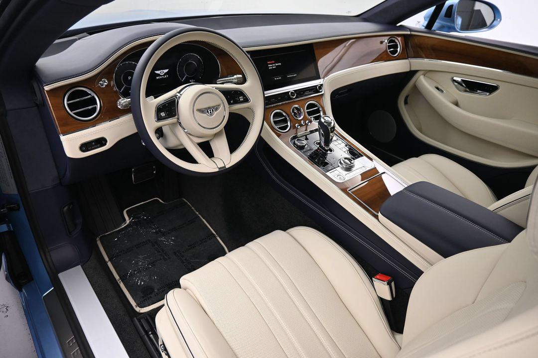 صورة 7 لـ 2026 Bentley CONTINENTAL GT BASE